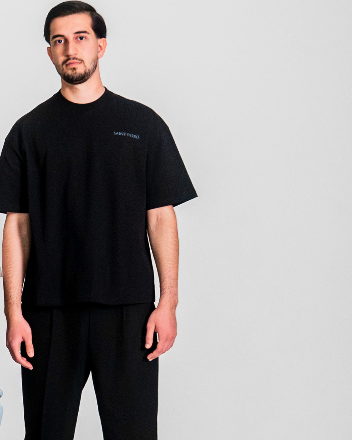 The Forge Tee Ferro Black — Vorderansicht